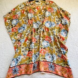 Tolani cover up short floral print 100% silk Sz S